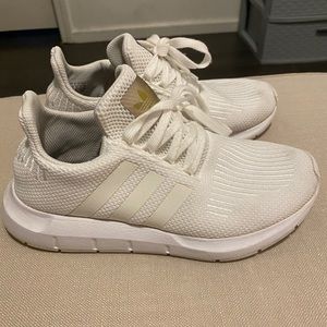 Adidas swift run